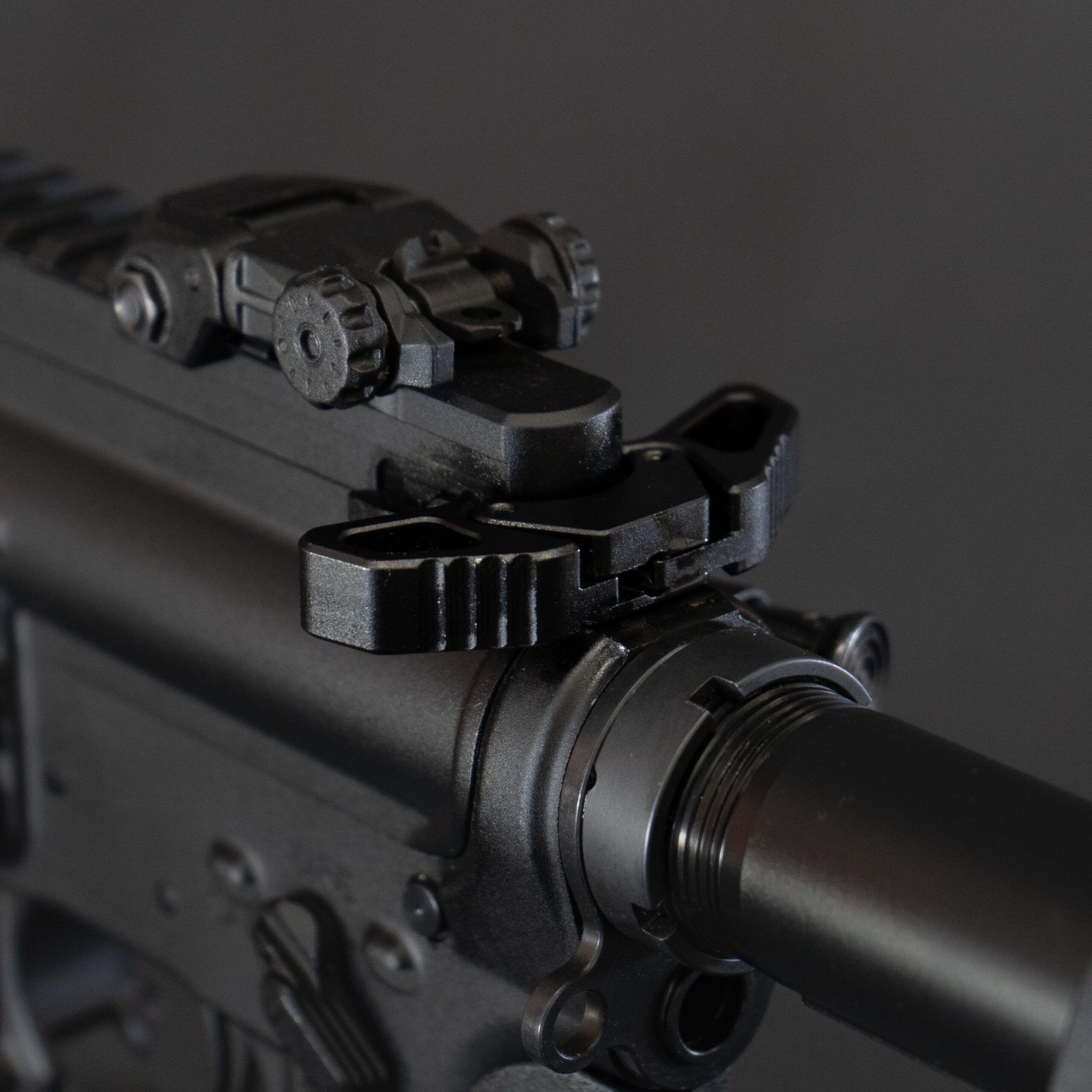 charging handle on gun 1